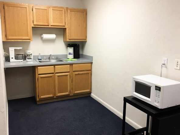 Newberry Road Office Suites: 7733 W Newberry Rd Ste B2, Gainesville, FL 32606